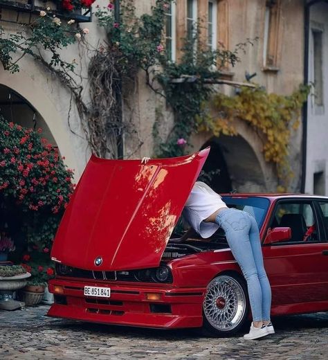 Bad And Bougie, Bmw Girl, Bmw Art, Bavarian Motor Works, Bmw Wallpapers, Bmw Alpina, Foto Poses, Automotive Photography, Bmw E30