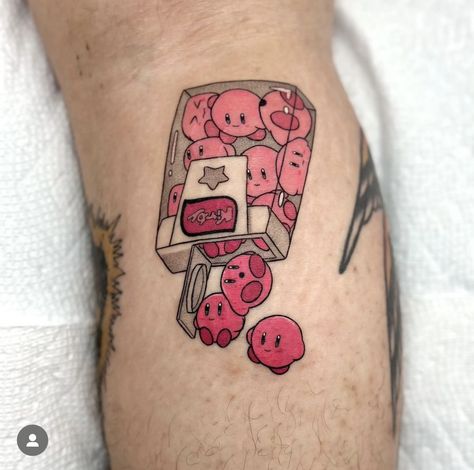 Kirby Tattoo, Nintendo Tattoo, Tatuagem Masculina Pequena, Funky Tattoos, Pokemon Tattoo, Kawaii Tattoo, Cute Little Tattoos, Cute Tiny Tattoos, Tatuaje A Color