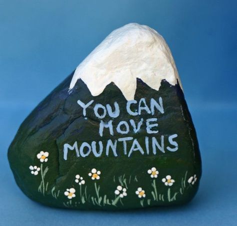 Gardening Design, Art Pierre, Painted Rocks Diy, Rock Painting Ideas Easy, Rock Painting Patterns, Kindness Rocks, Paint Rock, Rock Painting Designs, Stone Crafts