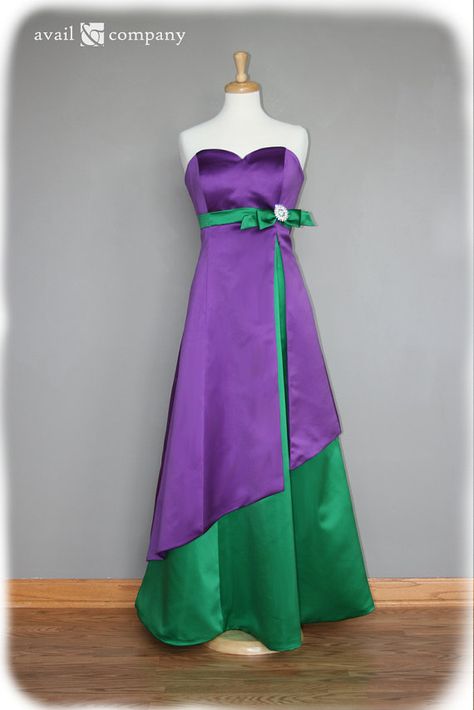 Purple And Green Dress, Green And Purple Outfit, Yellow Formal Dress, Foral Dress, Dancing Princess, Purple And Green Wedding, Purple Bridesmaid Dress, Green Wedding Dresses, Purple Wedding Dress