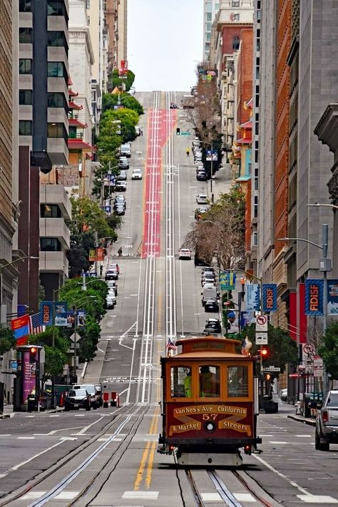 California Street San Francisco, Cable Cars San Francisco, San Francisco Attractions, Locked Door, Barbary Coast, San Francisco Photography, California Street, San Francisco Cable Car, San Francisco Streets