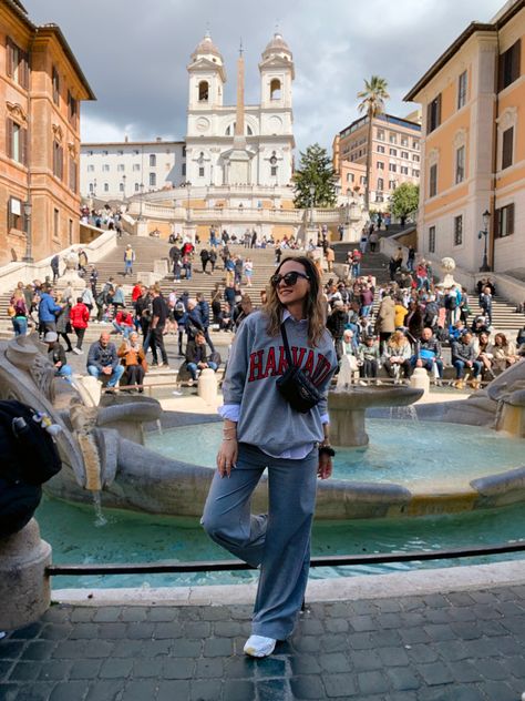 Piazza di Spagna Rome Poses, Rome Pictures, Rome Outfits, Italy Girl, Italy Travel Photography, Rome Travel Guide, Rome Photo, Italy Pictures, Paris France Travel