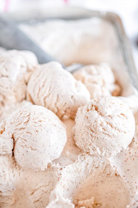 No Churn Egg Nog Ice Cream - Make deliciously creamy, easy, egg nog ice cream in less than 5 minutes and ready to eat in just a few hours! From aberdeenskitchen.com #nochurn #eggnog #icecream #christmas #holidays #dessert #recipe Easy Egg Nog, Egg Nog Ice Cream, Almond Milk Egg Nog, Condensed Milk Ice Cream, Eggnog Ice Cream, Eggnog Dessert, Stomach Rumbling, Eggnog Recipe, Flavor Ice