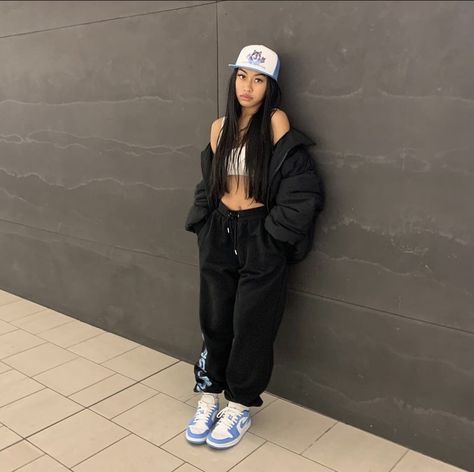 Outfits Oversize, Sara Core, Looks Hip Hop, Outfit Verano, Fly Fits, Streetwear Girl, 2000 Fashion, Grunge Outfit, Swag Girl Style