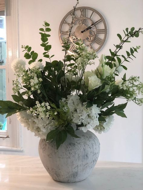 Plants As Centerpieces, Fake Flowers Arrangements, Fake Flowers Decor, Dining Table Centerpieces, White Floral Arrangements, White Flower Arrangements, Artificial Floral Arrangements, Kitchen Island Decor, Flower Vase Arrangements