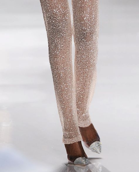 Sparkly Tights, Sheer Leggings, Glitter Leggings, Fashion Pictures, Quality Fashion, Fashion Details, Passion For Fashion, Runway Fashion, High Fashion