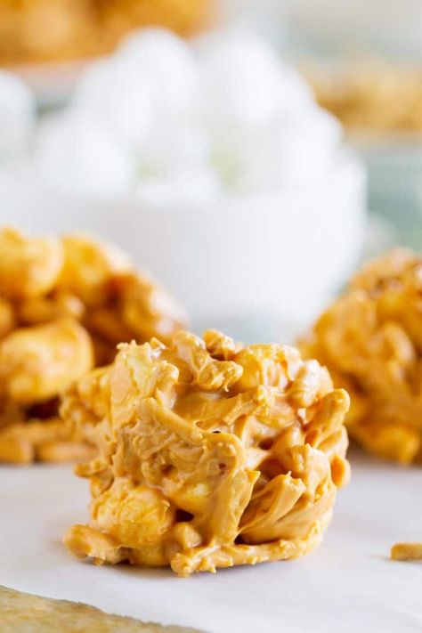 Only 4 ingredients and a few minutes prep, these Haystack Cookies take you back to childhood. Filled with butterscotch and peanut butter, cookies don't get easier than this! Chow Mein Noodle Cookies, Butterscotch Haystacks, Haystacks Recipe, Haystack Cookies, Taste And Tell, Butterscotch Candy, Bake Christmas, Easy No Bake Cookies, Cake Batter Cookies