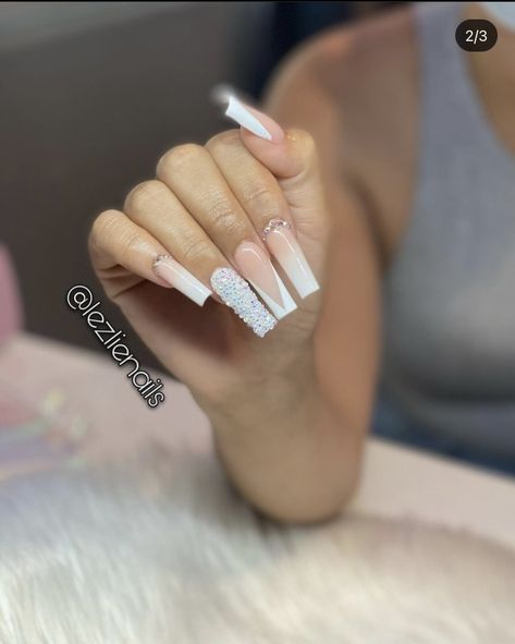 Birthday Nails Coffin White, Nails Acrylic White With Rhinestone, White Acrylic Nails Birthday Set, Nut White Nail Designs, Class Of 2023 Nails, Birthday Nails Inspo White, White Sweet 16 Nails, Baddie Birthday Nails White, White Prom Nails Square