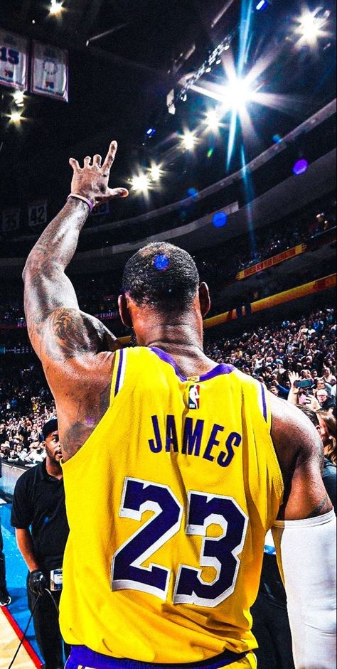 Aesthetic Wallpaper Basketball, Nba Aesthetic Wallpaper, Lebron James Michael Jordan, Nba Aesthetic, Wallpaper Basketball, James Wallpaper, Lakers Wallpaper, Lebron James Wallpapers, King Lebron James