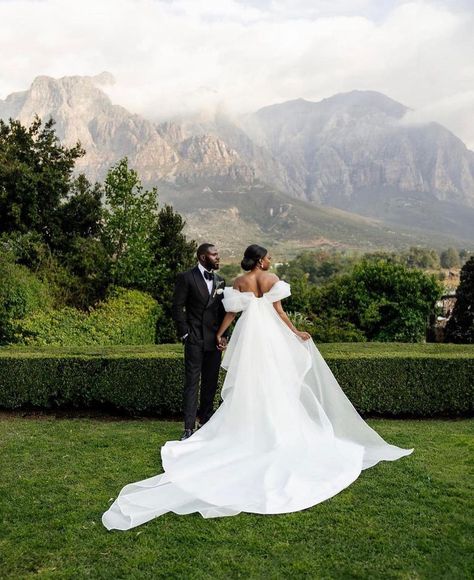 Cape Town Wedding Photography, Country Wedding Photos, Cape Town Wedding, Royal Wedding Dress, Anniversary Photoshoot, African Wedding Dress, Outdoor Wedding Photos, Dream Wedding Ideas Dresses, Future Wedding Plans