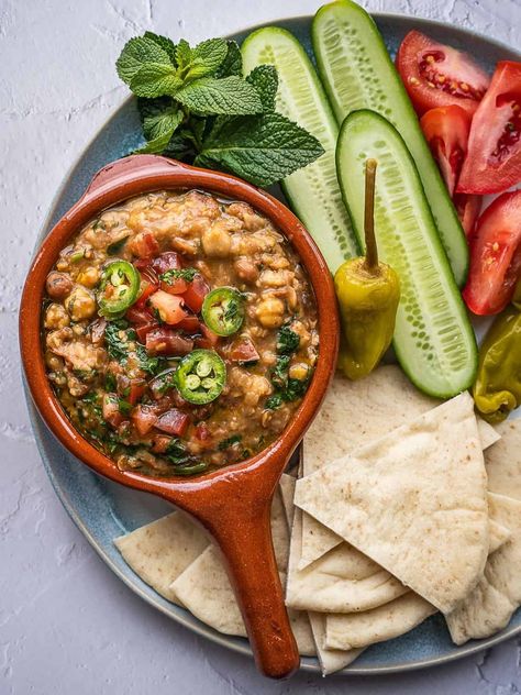 Ful Medames (Levantine Chickpea and Fava Bean Stew) - Urban Farm and Kitchen Favs Bean Recipes, Fava Bean Soup, Ful Recipe, Kosher Rules, Ful Medames, Fava Beans Recipes, Family Breakfast Recipes, Breakfast Spread, Large Breakfast