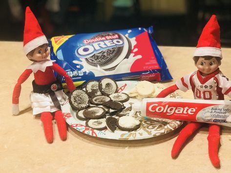 Elf on the shelf ideas Those naughty little elves are at it again. They brought Double-Stuffed Colgate Oreos and a mischievous grin! Wonder who will take the first bite??? #elfontheshelf #elf #elfontheshelfideas #funnyelf #naughtyelf #elfcookie #oreo #toothpaste #elffun Elf On The Shelf Oreo Ideas, Double Elf On The Shelf Ideas, Elf Shenanigans, Elf Cookies, Elf Yourself, Elf Kit, Bubble Guppies Birthday, Awesome Elf On The Shelf Ideas, Xmas Elf