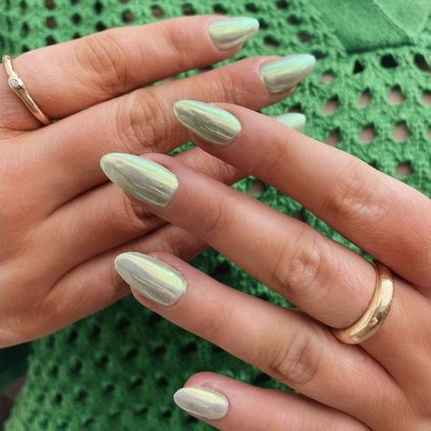 35 Hailey Bieber Glazed Donut Nails To Save For Your Next Manicure - CLOSSFASHION Nail Inspo 2023 Chrome, Chrome With Color Nails, Green 2023 Nails, Chrome Nails Summer 2023, Fun Engagement Nails Ideas, Like Green Chrome Nails, Colored Pearl Nails, Hands Two Different Colors Nails, Green Nails Ideas Summer