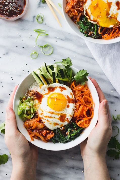 Vegetarian Bibimbap, Bibimbap Recipe, Sautéed Veggies, Gochujang Sauce, Food Bowls, Buddha Bowls, Korean Recipes, Sauteed Veggies, Dinner Fork