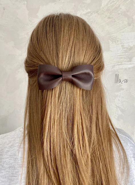 Dark Brown Bow Barrette Hair Clip. Genuine Leather Hair - Etsy Croatia Autumn Wedding Hair, Leather Hair Accessories, Fall Wedding Hairstyles, Thick Hair Styles Medium, Leather Accessories Handmade, Bow Barrette, Hair Accessories Gift, French Barrette, Autumn Wedding