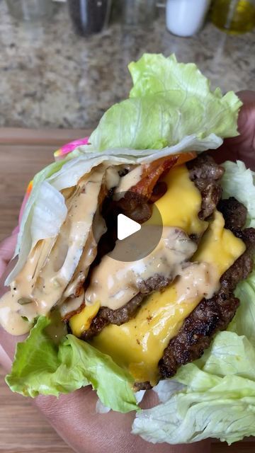 How To Make A Lettuce Wrap Burger, Burger Lettuce, Burger Lettuce Wraps, Lettuce Burger Wrap, Lettuce Burger, Lettuce Wrap Burger, Flying Dutchman Burger, Lettuce Burgers, How To Make Burgers