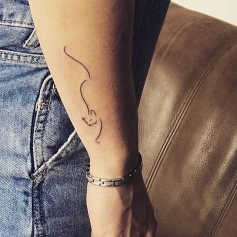 Lined Cat Tattoo, Picasso Cat Tattoo, Cat Tattoo On Arm, Tattoo For Lost Cat, Cat Line Work Tattoo, Small Fine Line Cat Tattoo, Cat Tattoo Abstract, Cat One Line Tattoo, Linework Cat Tattoo