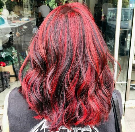 Mid length hair with red and black strands Red And Black Hairstyles, Black Hairstyles, Mid Length Hair, Hair Wear, Hair Strand, Hair Dye, Length Hair, Red And Black, Dyed Hair