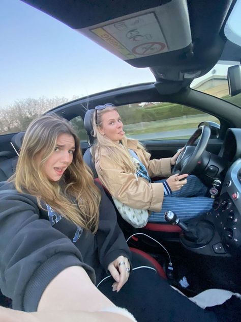 Teenage Driving, Rachel Price, Mother Daughter Photos, Mother Daughter Bonding, Travel Pictures Poses, Chosen Family, Teenage Daughters, Future Mom, Teen Life