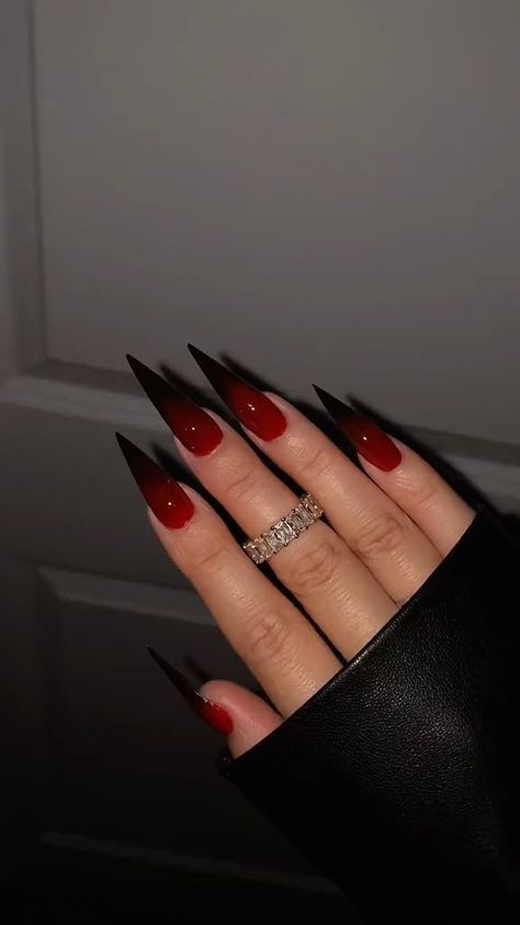 Red Black Nails, Red Stiletto Nails, Acrylic Nails Stiletto, Holloween Nails, Halloween Acrylic Nails, Black Acrylic Nails, Red Acrylic Nails, Goth Nails, Grunge Nails