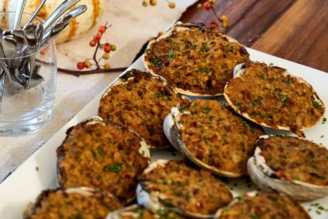 We love this elegant take on traditional Rhode Island "stuffies" (also known as stuffed clams) made with quahogs, chorizo, and Bell's Stuffing. Island Food Recipes, Stuffies Recipe, Chorizo Recipes Appetizers, Stuffed Quahogs, Stuffed Clams, Rhode Island Food, Hummus Dip, Stuffing Casserole, Clam Recipes