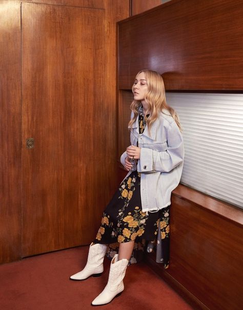 Actress Chloe Sevigny wears Gucci Jacket, Magda Butrym dress and Isabel Marant boots Dresses To Wear With Cowboy Boots, Leather Country Boots, Western Inspired Outfits, Western Boots Outfit, Unconventional Fashion, Chloë Sevigny, Botas Western, Dresses With Cowboy Boots, White Cowboy Boots