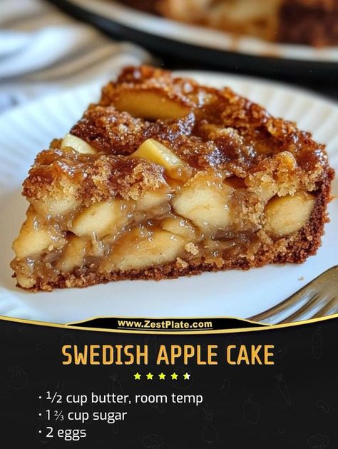 Swedish Apple Cake, Apple Cake Recipes Moist, Swedish Apple Cake Recipe, 9x13 Desserts, Pear Desserts, Swedish Foods, Swedish Apple Pie, Caramel Apple Crumble, Autumn Dessert