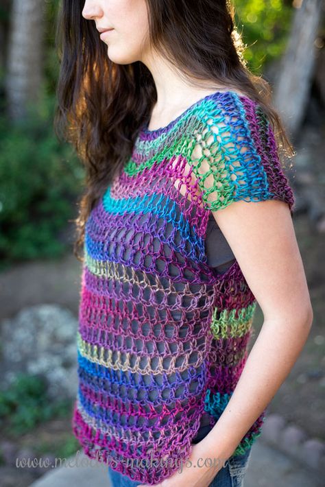 Download your copy of this free, easy Everyday Top crochet pattern! Cardigan Diy, Lidia Crochet Tricot, Colorful Crochet, Crochet Tops Free Patterns, Crochet Summer Tops, Crochet Motifs, Crochet Shirt, Crochet Woman, Crochet Top Pattern