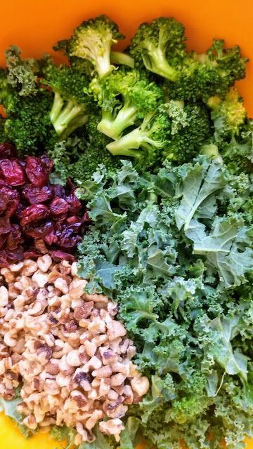 Kale Broccoli Salad, Broccoli Kale Salad, Kale Power Salad, Food Recipes Easy, Power Salad, Kale Salad Recipes, Running Mom, Ham Salad, Post Op