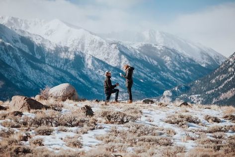 Colorado Proposal, Mountain Proposal, Cute Proposal Ideas, Proposal Inspiration, Proposal Photoshoot, Rivers And Roads, Proposal Pictures, Jewel Tone Wedding, Wedding Help