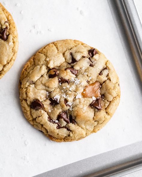 Chocolate Chip Caramel Cookies, Salted Caramel Chocolate Chip Cookies, Cookies For Two, Salted Caramel Cookies, Caramel Chocolate Chip Cookies, Butter Toffee, Frozen Chocolate, Browned Butter, Salted Caramel Chocolate