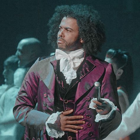 Daveed Diggs Lafayette, Thomas Jefferson Hamilton, Jefferson Hamilton, Hamilton Drawings, Daveed Diggs, Hamilton Memes, Hamilton Musical, Alexander Hamilton, Lin Manuel