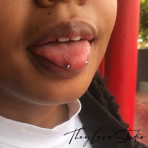 Snakeyes Piercing, Tip Of Tongue Piercing, Snakes Eyes Piercing, Snack Eyes Tongue Piercing, Tounge Piercing Snake Eye, Sneak Eyes Tongue Piercing, Small Tongue Piercing, Snake Bites Tongue Piercing, Piercing Ideas Tongue