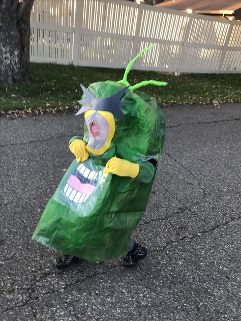 DIY Plankton Costume Diy Plankton Costume, Plankton Dti Outfit, Plankton Spongebob Costume, Plankton Karen Halloween Costume, Plankton And Karen Halloween Costume, Plankton Costume, Spongebob Musical Plankton, Plankton Spongebob, Spongebob Halloween