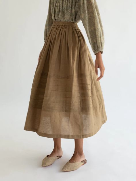 Cotton Midi Skirt, Glad Rags, Contemporary Outfits, Modest Outfits, Skirt Outfits, Aza Fashion, Modest Fashion, Pretty Outfits, Midi Skirt