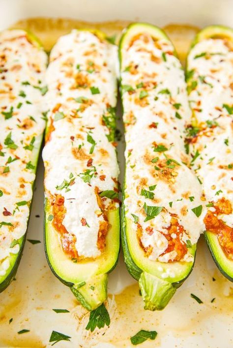 lasagna-zucchini-boats Lasagna Stuffed Zucchini, Dinner Hacks, Homemade Lasagna Recipes, Healthy Lasagna, Stuffed Zucchini Boats, Healthy Ground Beef, Easy Lasagna Recipe, Ground Beef Recipes Healthy, Stuffed Zucchini