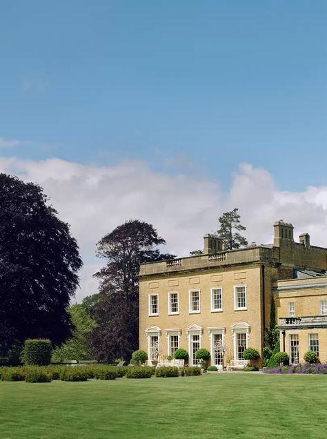 A Regency house in Hampshire by Philip Hooper | House & Garden Colonial Aesthetic, Regency House, English Houses, Antique Dining Chairs, Contemporary Curtains, English Country Style, English Decor, Regency Era, English Country House