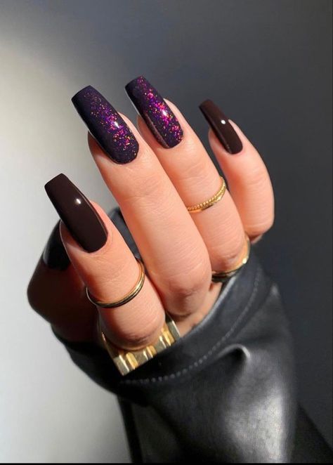 Lilac Nail Polish, Lilac Nails Design, Dark Purple Nails, Plum Nails, Purple Glitter Nails, Lilac Nails, Purple Acrylic Nails, Purple Nail Polish, Purple Nail Designs