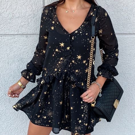 Casual Short Dress, Studded Dress, Pastel Outfit, Short Dresses Casual, Star Dress, Fashion Pattern, Printed Mini Dress, Long Sleeve Casual, Look Cool