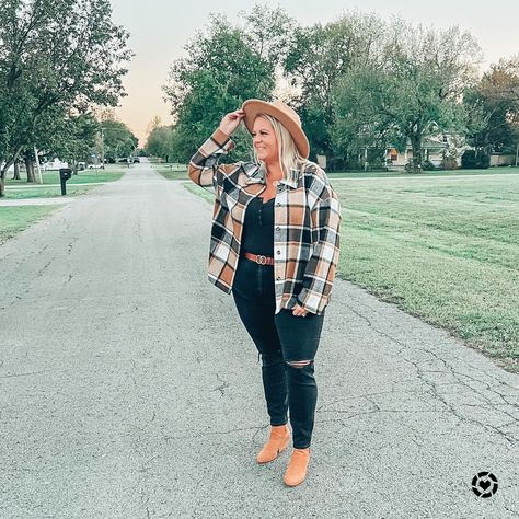 Fall Photos Plus Size, Shacket Plus Size Outfit, Shacket Outfits Plus Size, Plus Size Flannel Shirt Outfits, Plaid Shacket Outfit Women Fall, Plus Size Fall Photo Outfits, Plus Size Shacket Outfit, Plaid Shacket Outfit Women, Fall Shacket Outfit