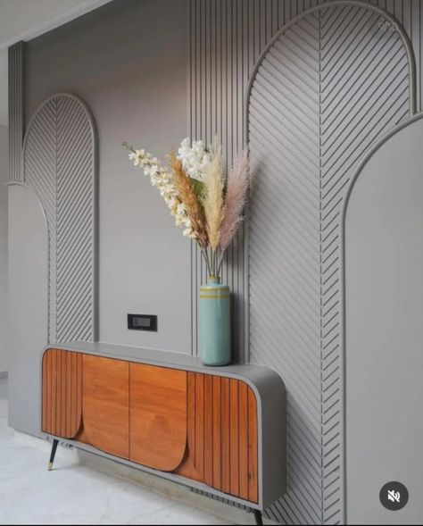 Grooves Design Wall, Long Wall Design, Decorative Wall Design, Wall Cladding Interior, Interior Design Your Home, Wall Panel Design, Hall Interior Design, Modern Bedroom Interior, Hall Interior