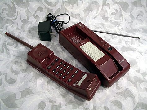 Sold Vintage Retro AT Cordless Telephone 4335 1994 Aesthetic, Mary Macdonald Aesthetic, Macdonald Aesthetic, Aesthetic Marauders, Mary Macdonald, Cordless Telephone, Retro Gadgets, Vintage Phones, Cordless Phone