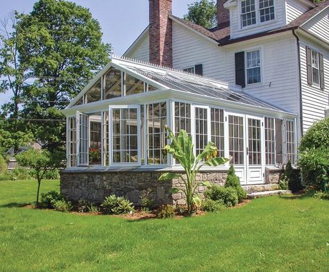 Green House Attached To House, Greenhouse Attached To House, Greenhouse Addition, Sunroom Greenhouse, Porch Greenhouse, Ideas Terraza, Conservatory Greenhouse, Conservatory Design, Sunroom Addition