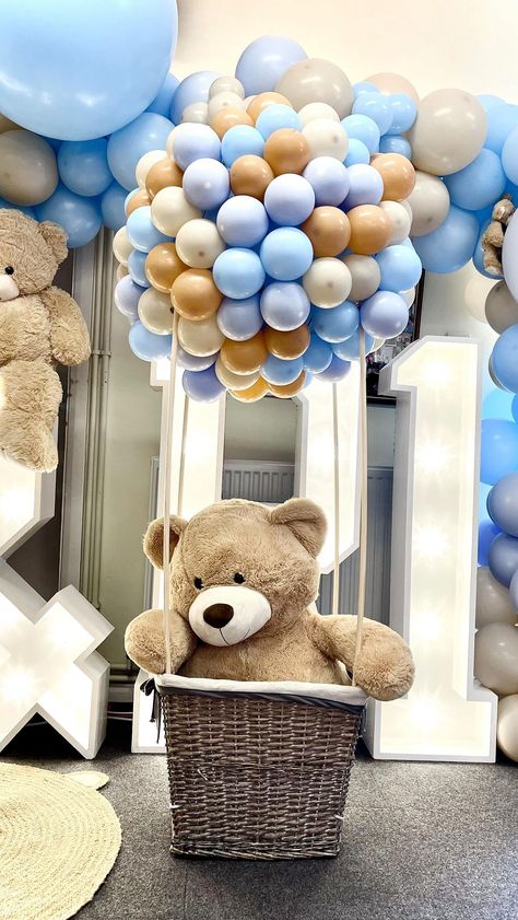 How To Make A Teddy Bear Hot Air Balloon, Teddy Bear Hot Air Balloon Theme, Barely Wait, Cloud Room, Bear Hot Air Balloon, Teddy Pictures, Small Balloons, Baby Shawer