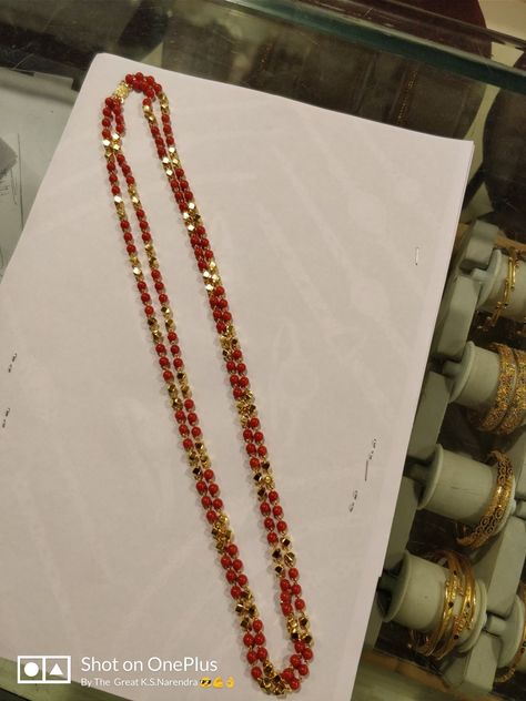 Red Coral Necklace Indian Gold, Pagadam Jewellery Chains, Pagadala Chains Simple, Coral Chain Designs, Pagadalu Chains, Pagadalu Chain Designs, Pagadalu Jewellery, Pagadala Chains, Beaded Wedding Jewelry