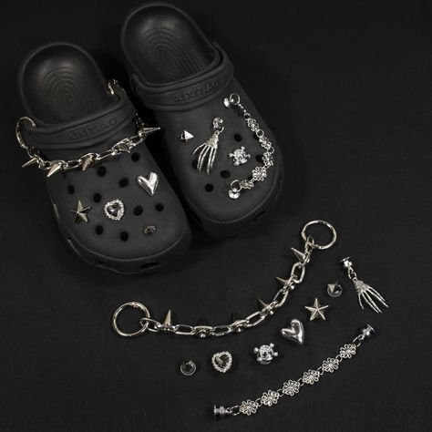 * Unique croc charms design, highlighting individuality, shoe charms for crocs, bling charms make you a fashionista! * The shoe charms are very cool and mysterious. Best gifts for your friends, colleagues, lovers to DIY decoration. Making their shoes cool and fun. Cool Crocs, Crocs Aesthetic, Crocs With Charms, Diamond Shoes, Charms For Crocs, Shoes Charms, Gothic Y2k, Black Crocs, Crocs Fashion