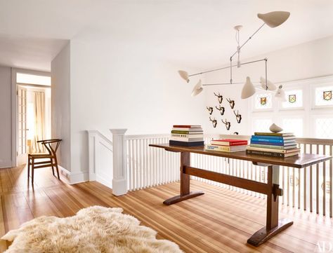 pilar-guzman-chris-mitchell-east-hampton-home-house-architectural-digest-8 Pilar Guzman, Muji Bed, Floor Plan Interior Design, Saarinen Side Table, Plan Interior Design, 8 House, Saarinen Table, Tolix Chair, Hampton New York