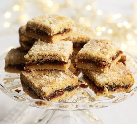 Mincemeat Squares, Mincemeat Shortbread, Mincemeat Recipes, Mincemeat Recipe, Shortbread Squares, Christmas Bakes, Minced Meat Recipe, Mince Pie, Dessert Candles