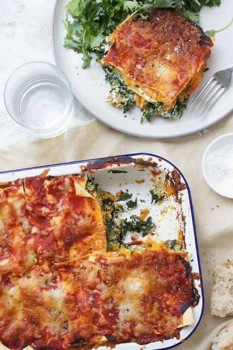 Spinach And Ricotta Lasagne, Spinach Plant, Burger Vegetarian, Pumpkin Spinach, Sandwich Vegetarian, Vegetarian Lasagne, Spinach And Ricotta, Vegan Lasagna, God Mat