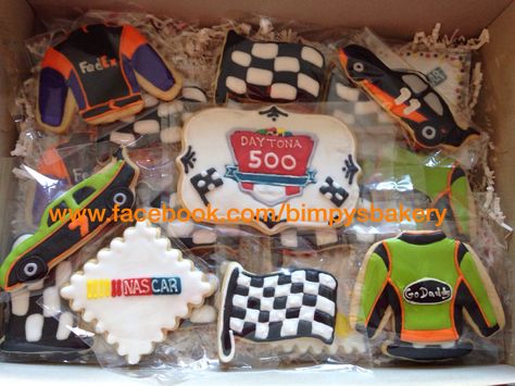 Nascar Daytona 500 decorated sugar cookies www.facebook.com/bimpysbakery Sugar Cookie Designs, Cookie Inspiration, 14th Birthday, Cars Birthday, Cookie Art, Nascar Racing, Cookie Designs, Decorated Cookies, Sugar Cookies Decorated